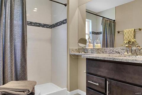 412 Iron Lantern Dr, Ballwin, MO 63011 photo 13