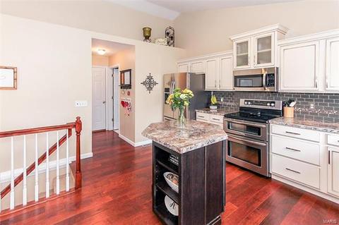 329 Thoreau Blvd, O'fallon, MO 63366 photo 14