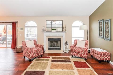 329 Thoreau Blvd, O'fallon, MO 63366 photo 6