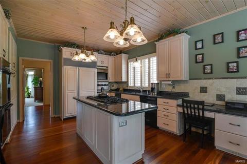 403 Thorntree Lake Ct, Eureka, MO 63025 photo 26