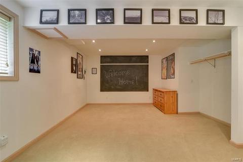 403 Thorntree Lake Ct, Eureka, MO 63025 photo 47