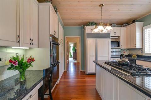 403 Thorntree Lake Ct, Eureka, MO 63025 photo 27