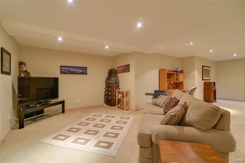 403 Thorntree Lake Ct, Eureka, MO 63025 photo 46