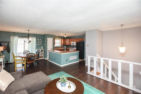 18 Muir, Eureka, MO 63025 photo 6