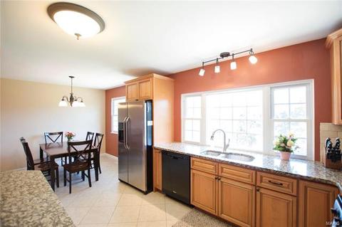 671 Cedar Run Dr, Ballwin, MO 63021 photo 7