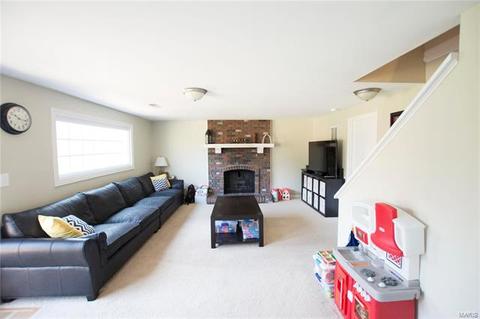 671 Cedar Run Dr, Ballwin, MO 63021 photo 16