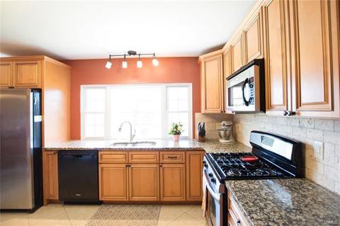 671 Cedar Run Dr, Ballwin, MO 63021 photo 6