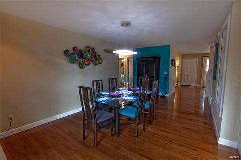 987 Century Oaks Dr, Manchester, MO 63021 photo 6