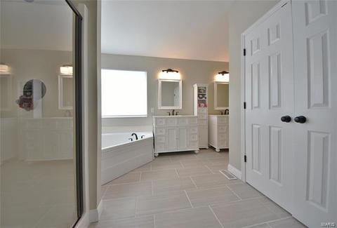 869 Kiefer Trl, Ballwin, MO 63021 photo 20