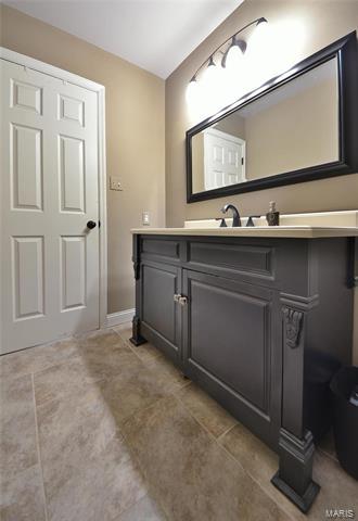 869 Kiefer Trl, Ballwin, MO 63021 photo 25