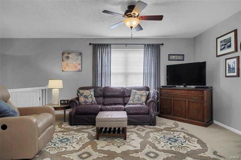 420 Talbert Ct, Ballwin, MO 63021 photo 3