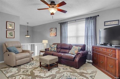 420 Talbert Ct, Ballwin, MO 63021 photo 2