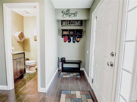 501 Wetherby Terrace Dr, Ballwin, MO 63021 photo 4