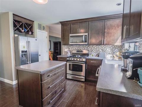 501 Wetherby Terrace Dr, Ballwin, MO 63021 photo 11