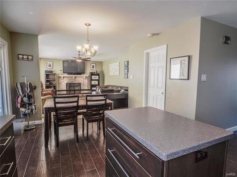 501 Wetherby Terrace Dr, Ballwin, MO 63021 photo 10