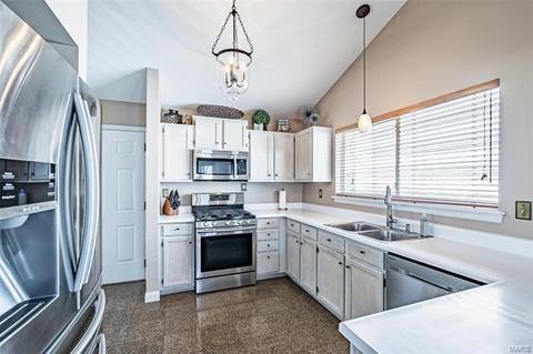 160 Westridge Parc Ln, Ellisville, MO 63021 photo 6