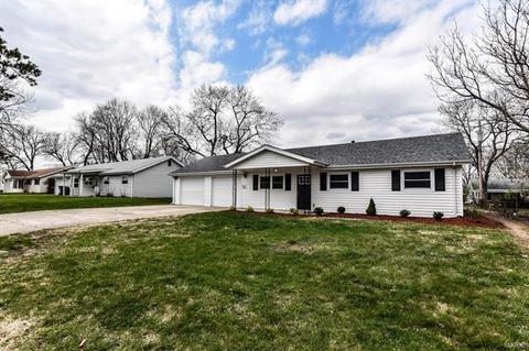 501 Saint Christopher Dr, O'fallon, MO 63366 photo 1