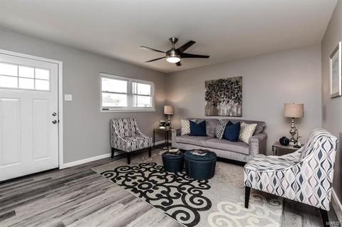 501 Saint Christopher Dr, O'fallon, MO 63366 photo 4