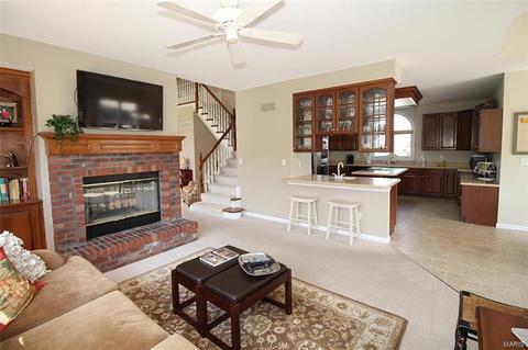 1069 Whitmoor Dr, Weldon Spring, MO 63304 photo 16