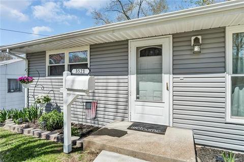3521 Dixie Dr, Saint Ann, MO 63074 photo 1