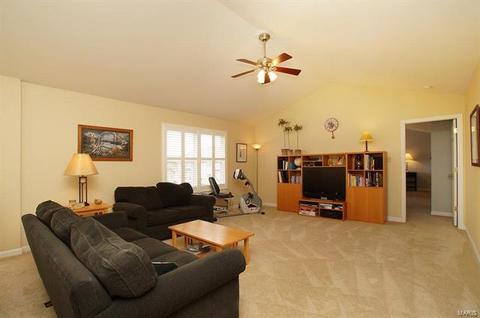 1004 Stone Spring Ct, Eureka, MO 63025 photo 24