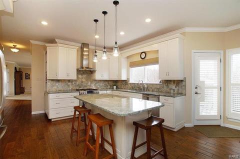 1004 Stone Spring Ct, Eureka, MO 63025 photo 12