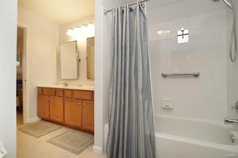 1004 Stone Spring Ct, Eureka, MO 63025 photo 32