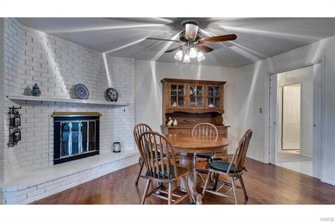 328 Wildbrier, Ballwin, MO 63011 photo 4