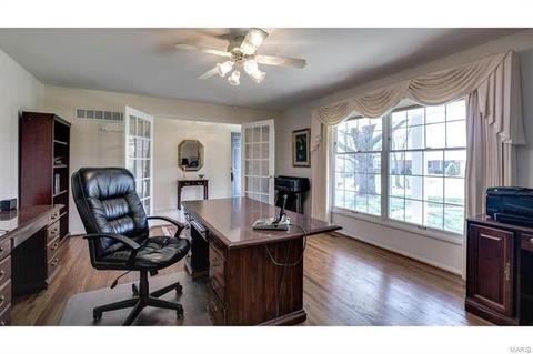 328 Wildbrier, Ballwin, MO 63011 photo 3