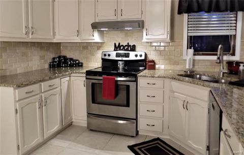 806 Reindeer Dr, Manchester, MO 63021 photo 12