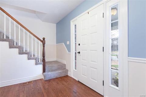 714 Oak Meadows Ct, Ballwin, MO 63021 photo 3