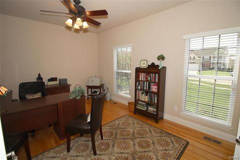 415 Hillington Dr, Eureka, MO 63025 photo 5