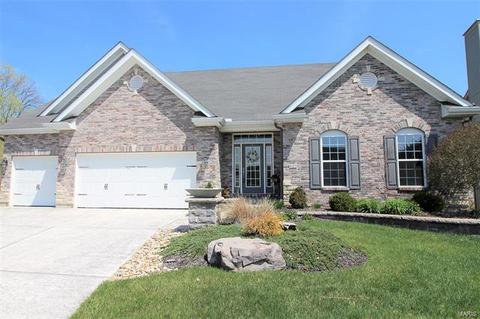 415 Hillington Dr, Eureka, MO 63025 photo 1