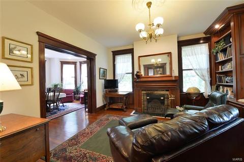433 Carson Rd, Saint Louis, MO 63135 photo 7