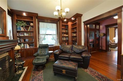433 Carson Rd, Saint Louis, MO 63135 photo 8