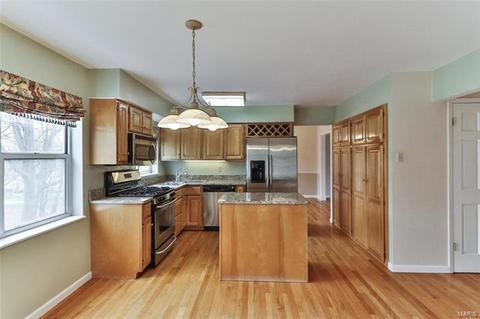 816 Pebblefield Ter, Manchester, MO 63021 photo 5