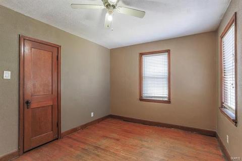 11 Kings, Saint Louis, MO 63135 photo 8