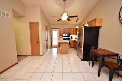 9 Merribrook Ct, O'fallon, MO 63368 photo 5