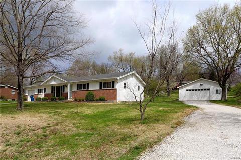 303 Ernst Pl, O'fallon, MO 63366 photo 2