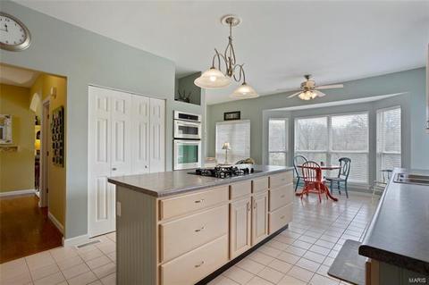 542 Eagles Nest Ct, Wildwood, MO 63011 photo 12