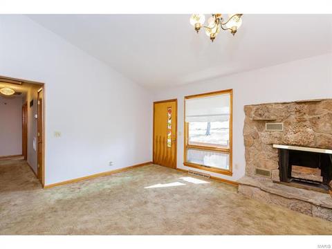 725 Independence Rd, Weldon Spring, MO 63304 photo 8