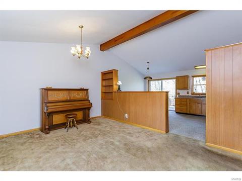 725 Independence Rd, Weldon Spring, MO 63304 photo 5