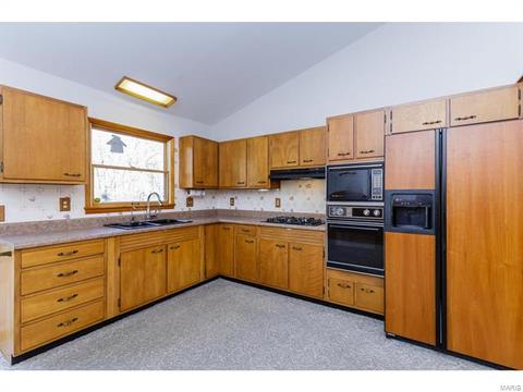 725 Independence Rd, Weldon Spring, MO 63304 photo 11