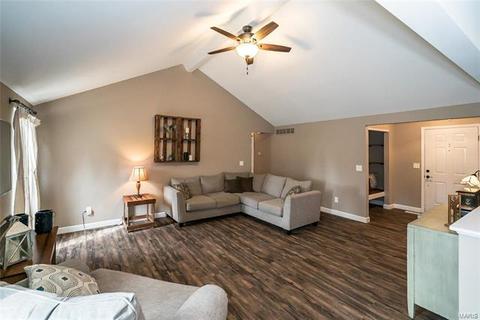 231 Birmingham Dr, O'fallon, MO 63366 photo 3