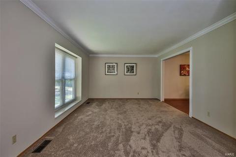 1055 Briarhurst Dr, Manchester, MO 63021 photo 8