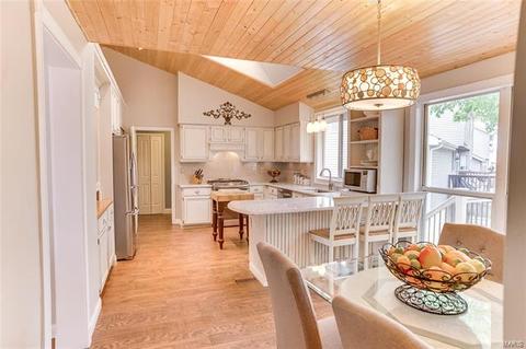 1100 Richland Meadows Dr, Ballwin, MO 63021 photo 8