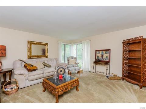 112 Old Oaks, Ballwin, MO 63011 photo 4