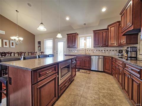 712 John Linn Pl, Weldon Spring, MO 63304 photo 11