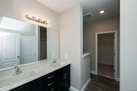 213 Thorn Brook Dr, O'fallon, MO 63366 photo 12