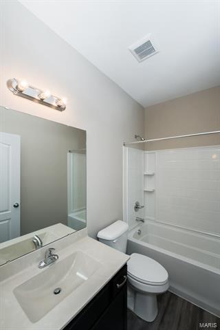 213 Thorn Brook Dr, O'fallon, MO 63366 photo 16